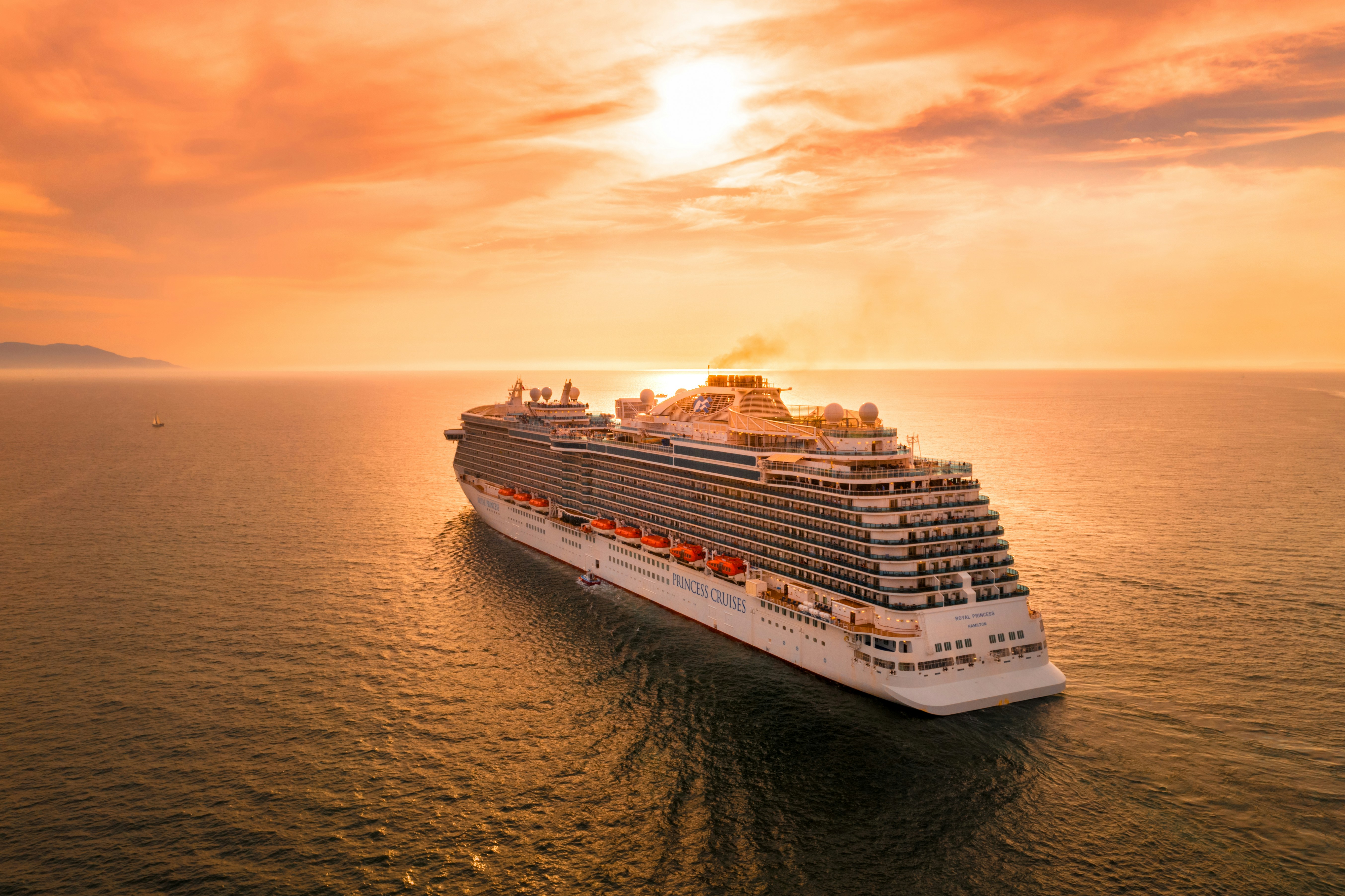 Cruise at sea